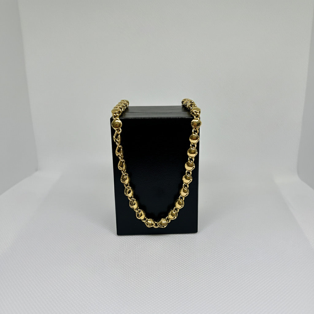 Gold chain necklace