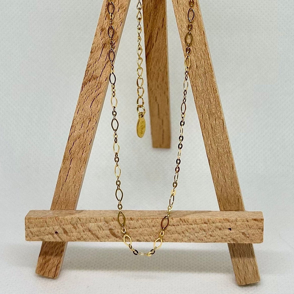 The Golden Oblong Link Layering Chain