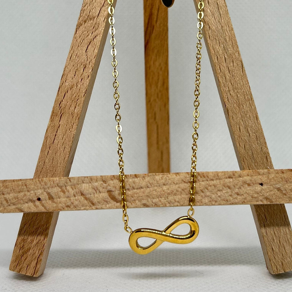 Elegant Infinity Necklace