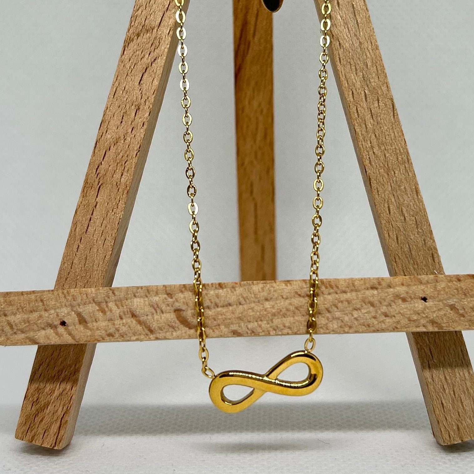 Elegant Infinity Necklace