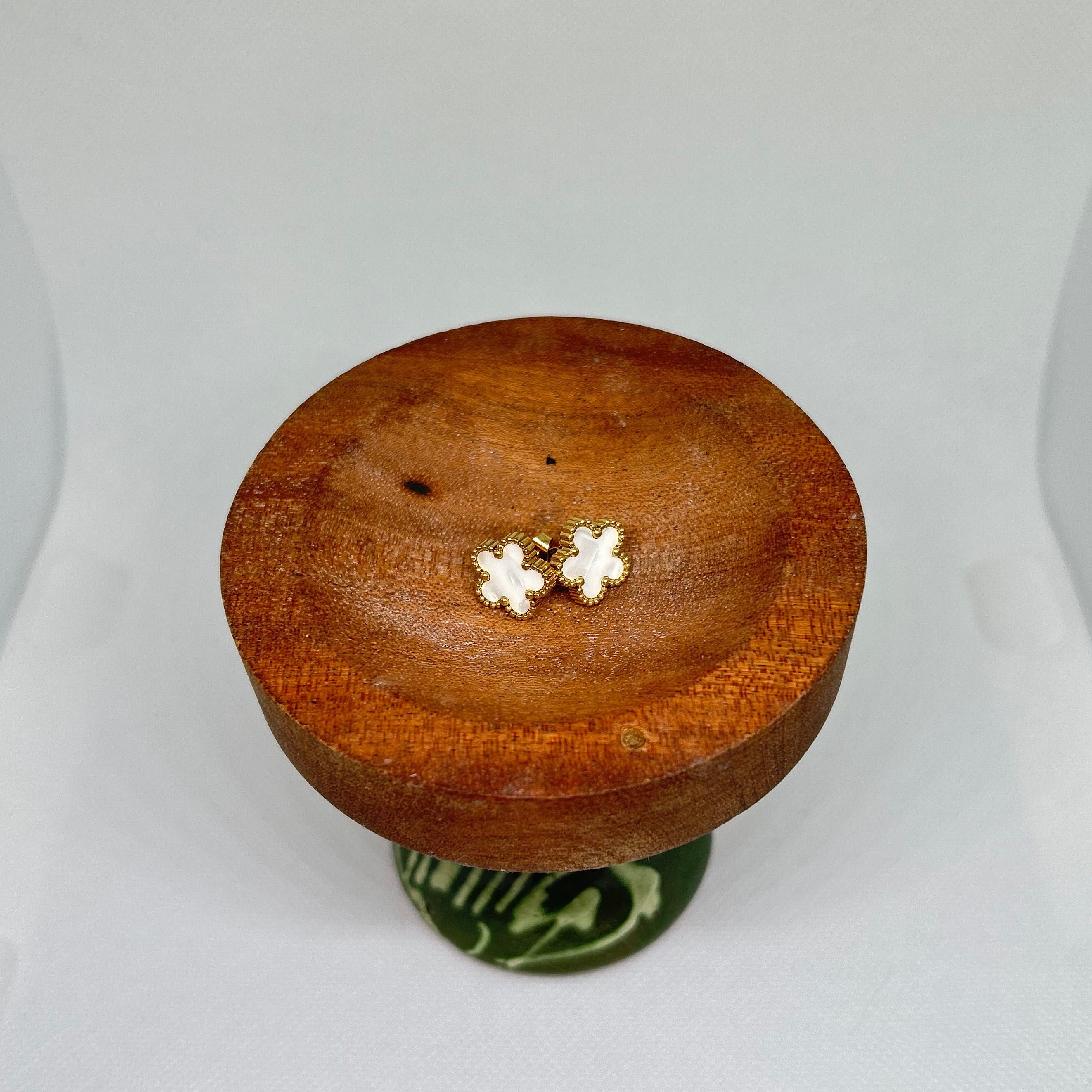 Dainty Mother Of Pearl Flower Stud Earrings
