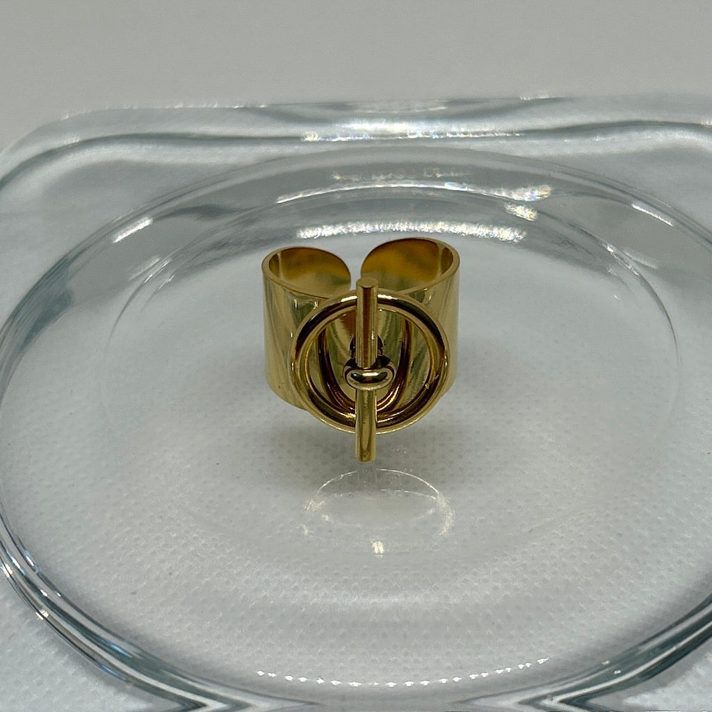 The T-Bar Toggle Ring