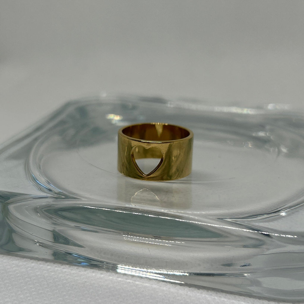 The Heart Sleeve Wide Band