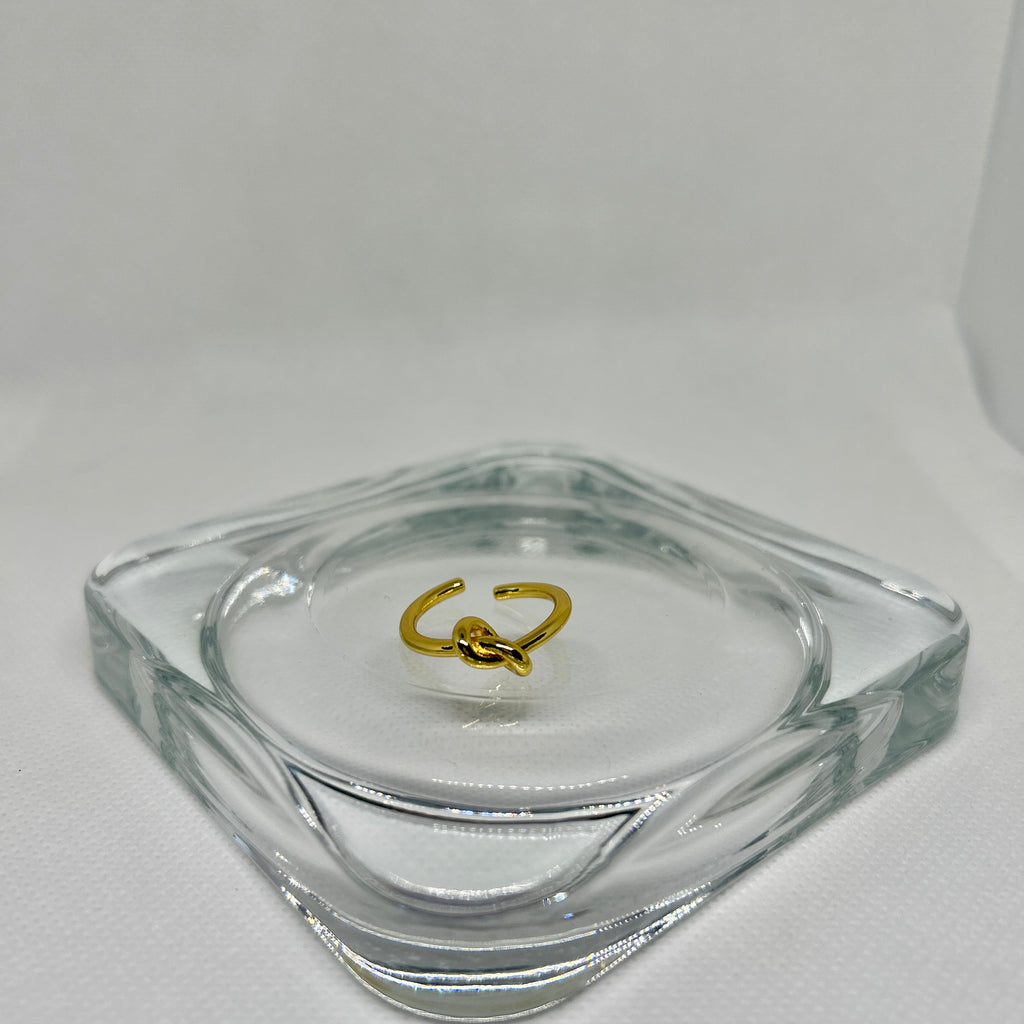 The Unity Knot Ring