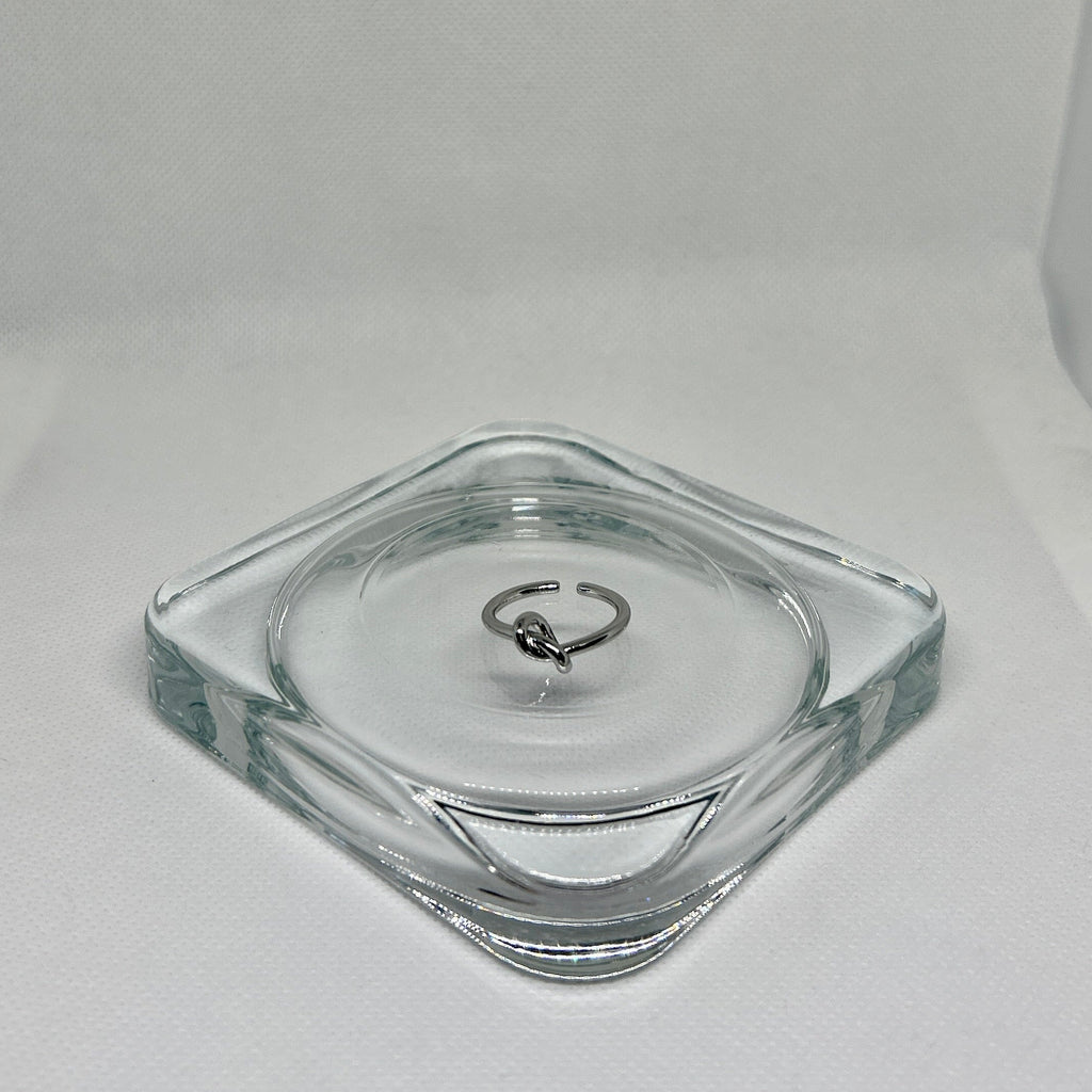 The Unity Knot Ring