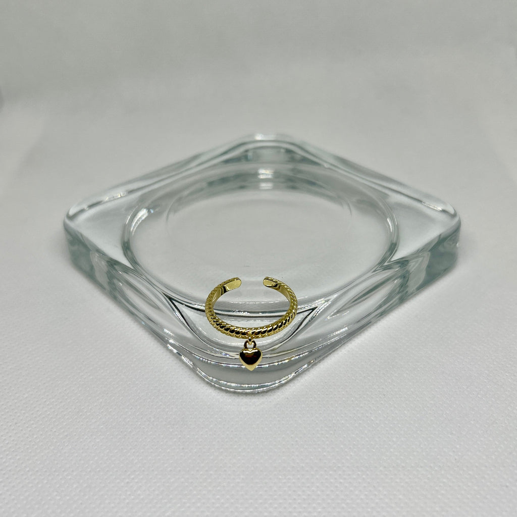 The Amore Ring