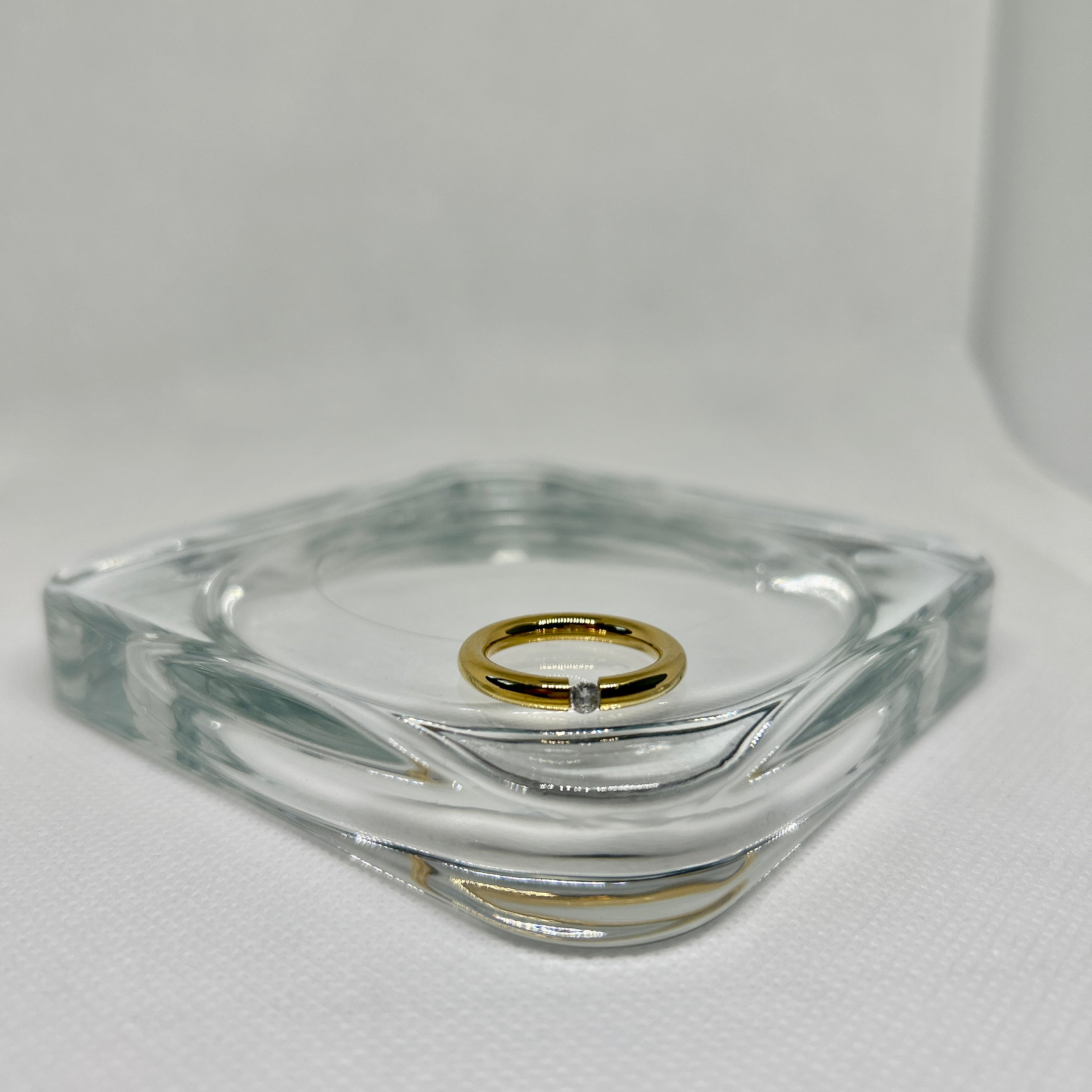 The Solitaire Band Ring set with crystal