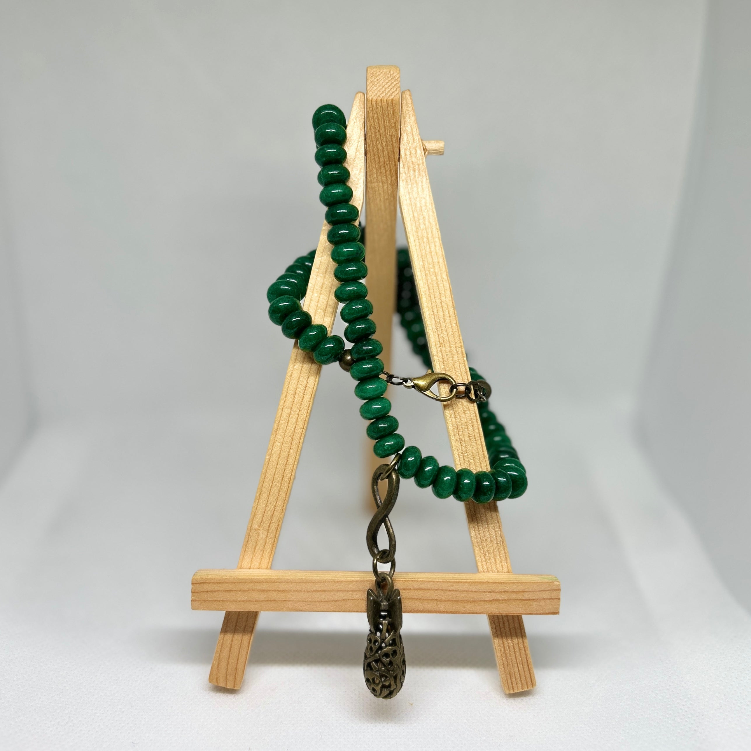 Deep Forest Green Jade Style Beaded Drop Pendant Necklace
