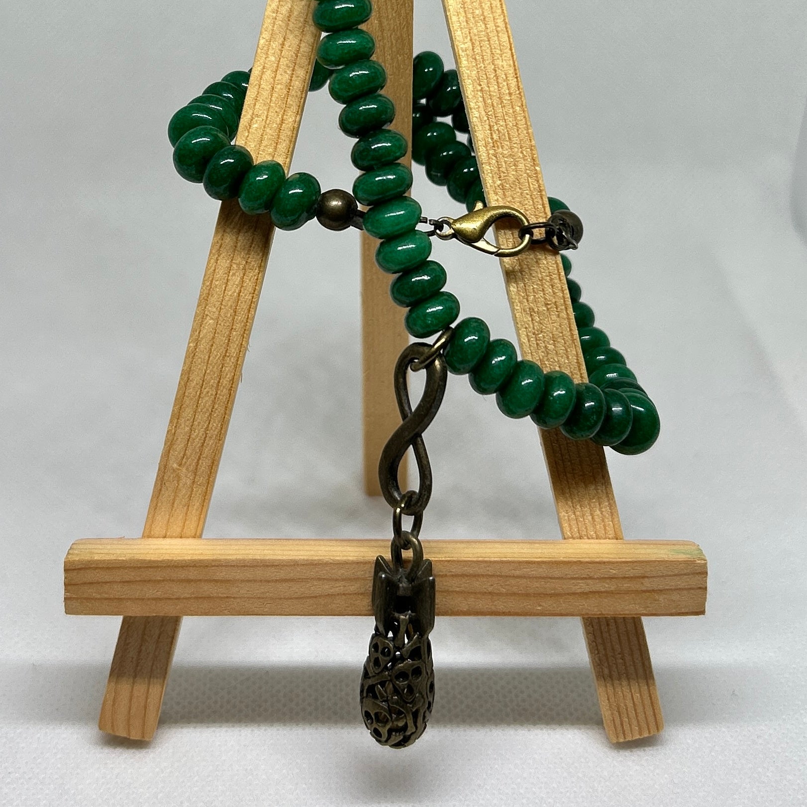 Deep Forest Green Jade Style Beaded Drop Pendant Necklace