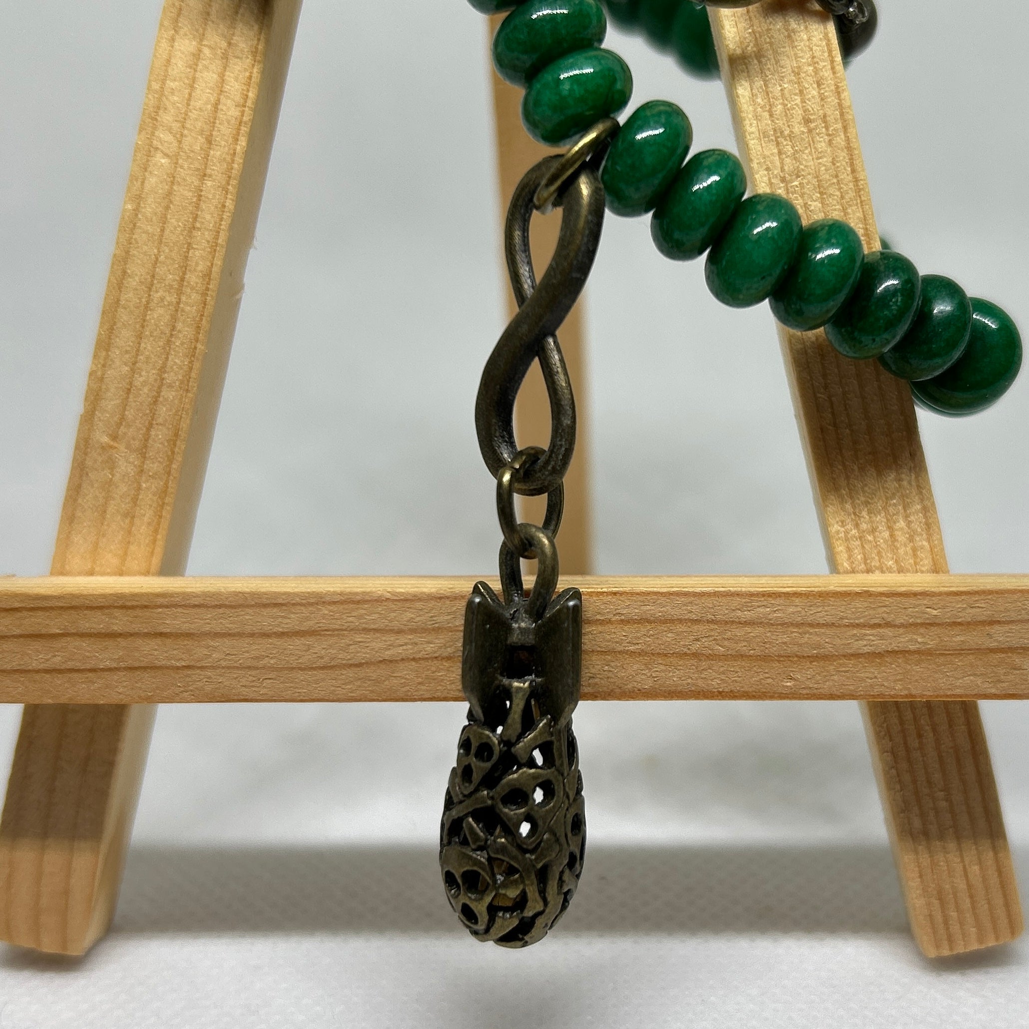 Deep Forest Green Jade Style Beaded Drop Pendant Necklace