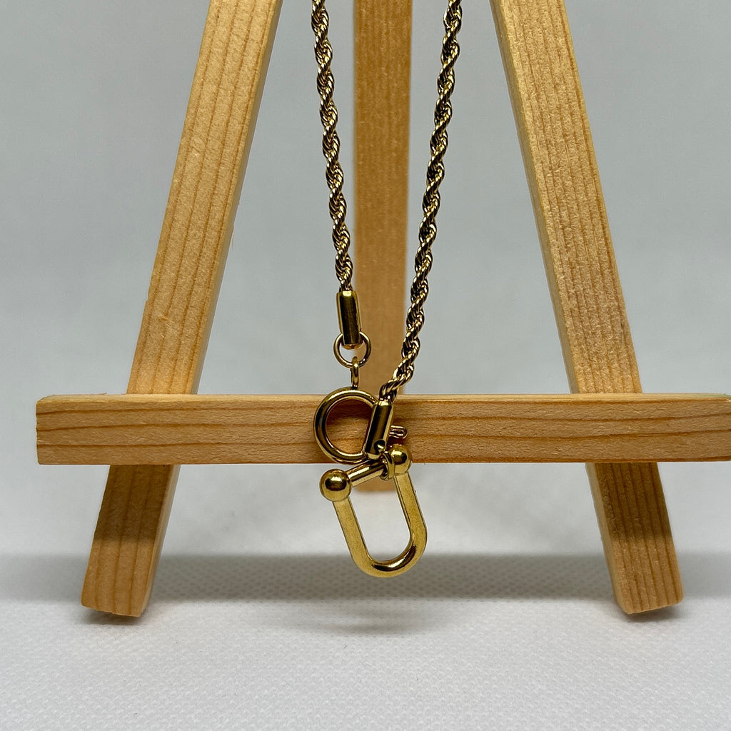 Gold Rope Chain Necklace with Shackle Clasp