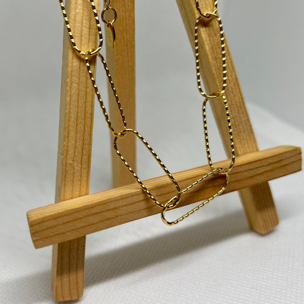 Textured Oversized Paperclip Chain Necklace