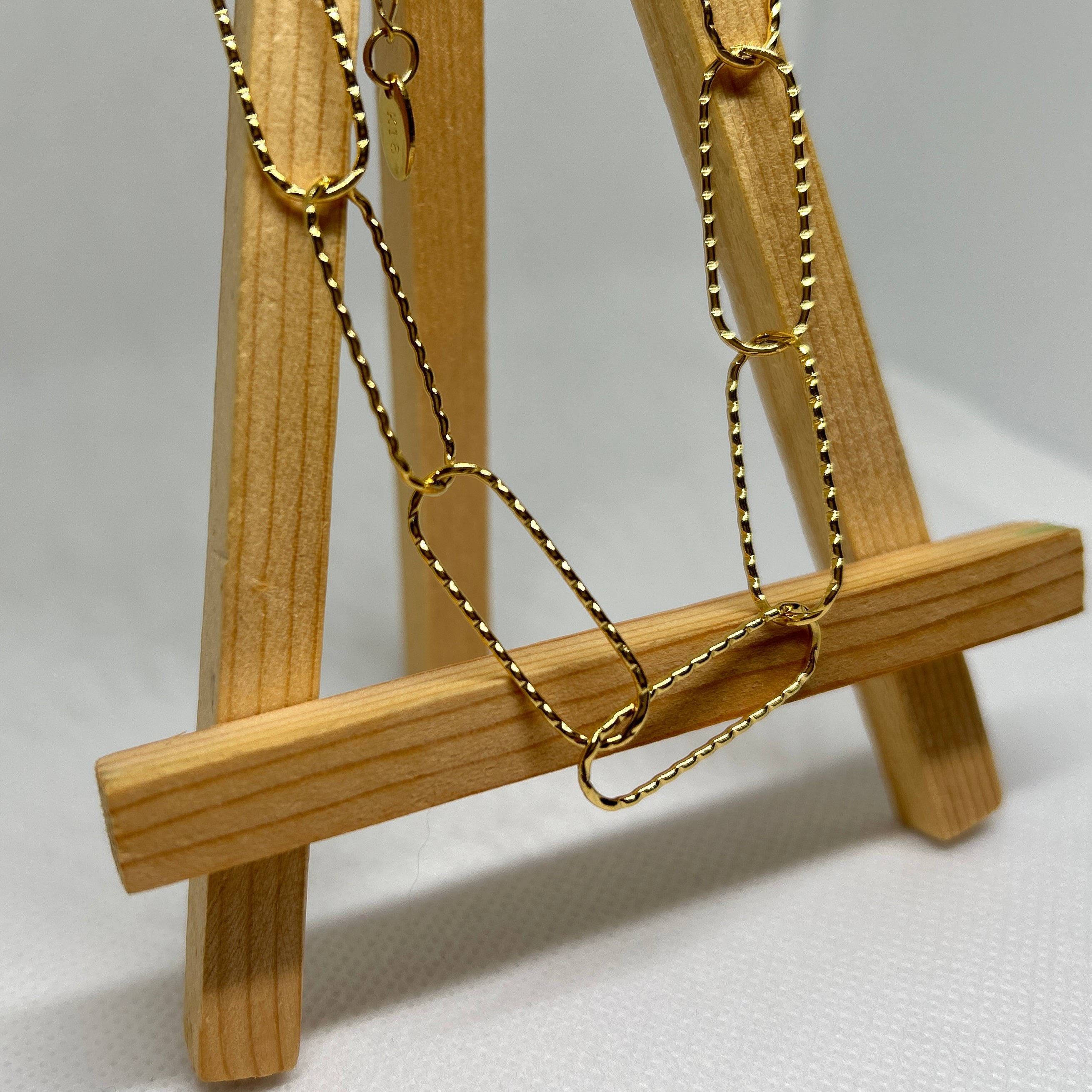 Textured Oversized Paperclip Chain Necklace