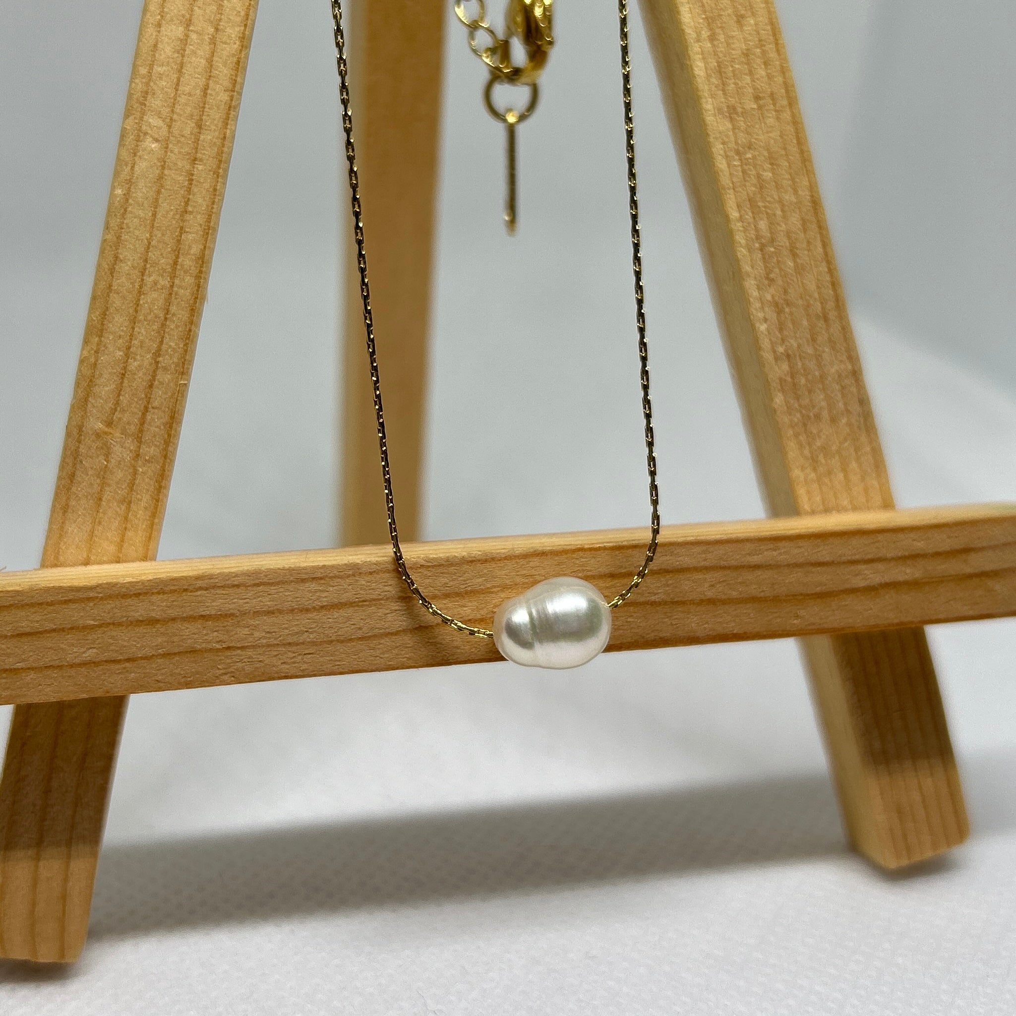 Floating Baroque Pearl Dainty Gold Necklace